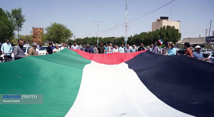 نماز جمعه میدان غیرت و مقاومت شد