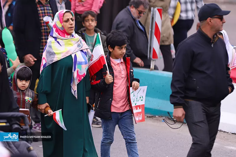 یک‌دلی‌ نسل‌اول تا چهارم انقلاب‌اسلامی در راهپیمایی ۲۲بهمن