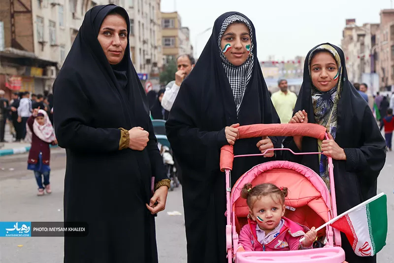 یک‌دلی‌ نسل‌اول تا چهارم انقلاب‌اسلامی در راهپیمایی ۲۲بهمن